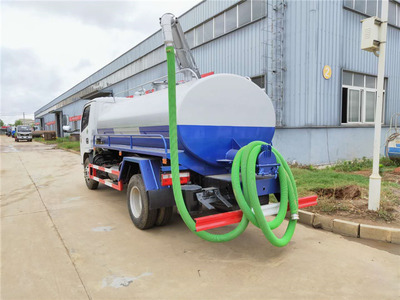 5方東風(fēng)多利卡小型藍(lán)牌吸糞車(chē)